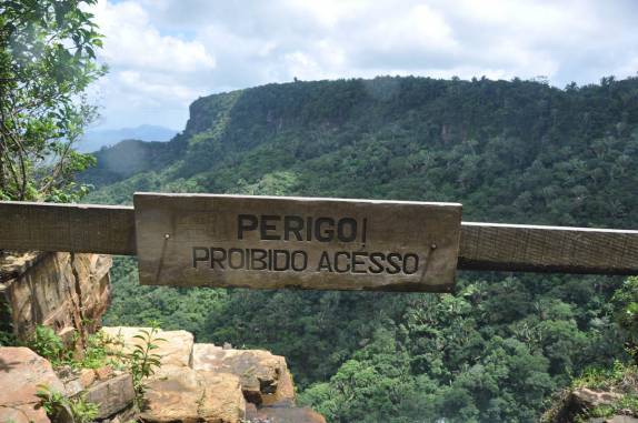 Encima da Cachoeira do Gavião, no Parque Nacional de Ubajara - CE